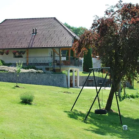 Holiday home Dobrotin *