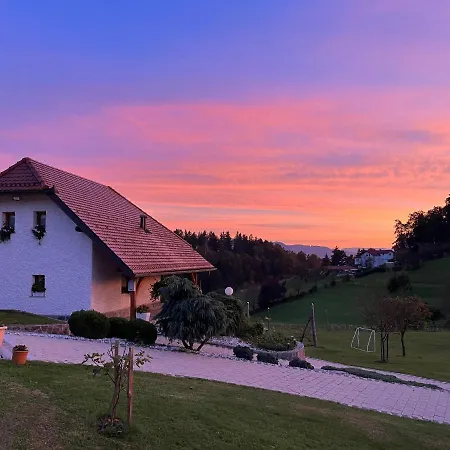 Сasa de vacaciones Dobrotin