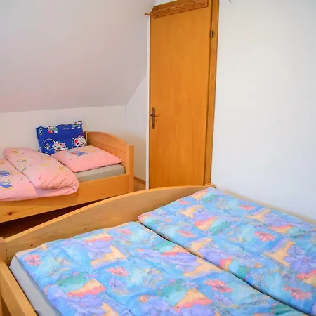 Dobrotin Holiday home *
