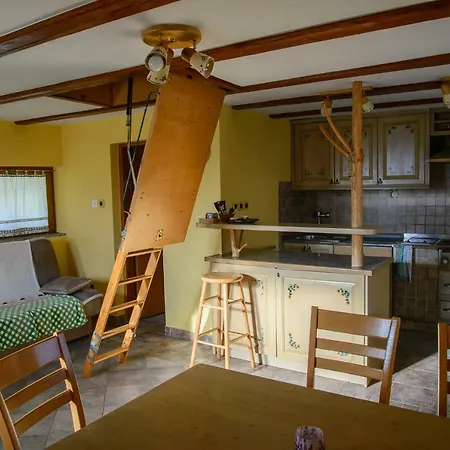 Dobrotin 別荘 Vojnik