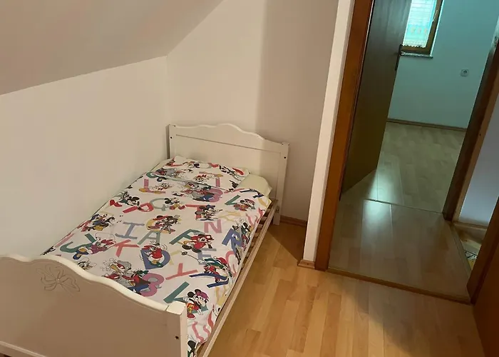 Dobrotin Casa de Férias Vojnik