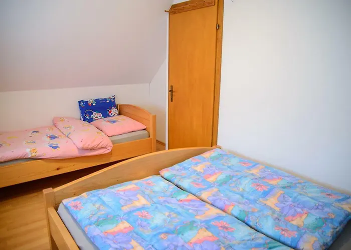 Dobrotin Semesterbostad *