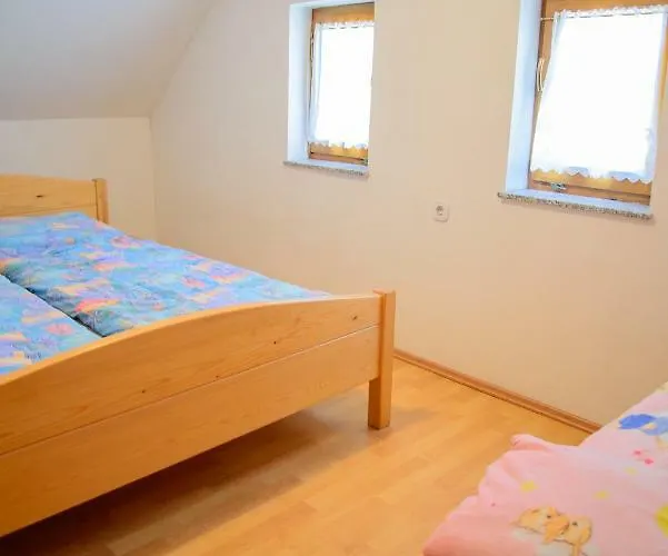 Casa de Férias Dobrotin Vojnik